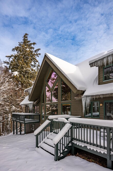 169 Pine Acres Rd N, Old Forge, NY 13420