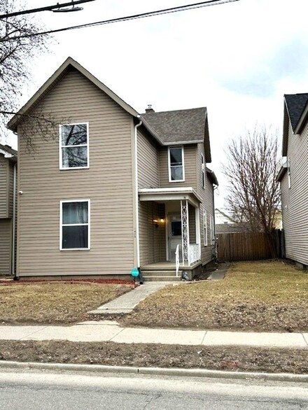 1436 Taylor St, Fort Wayne, IN 46802