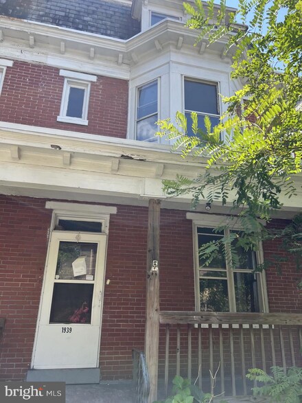 1939 Whitehall St, Harrisburg, PA 17103