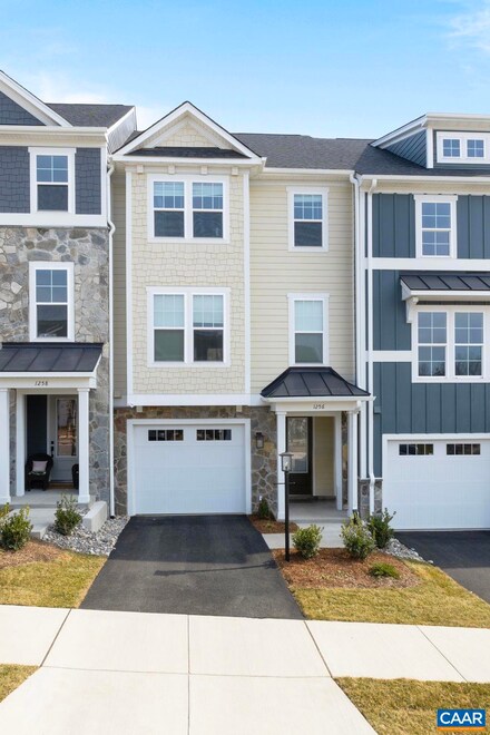 1344 Laconia Ln, Charlottesville, VA 22911