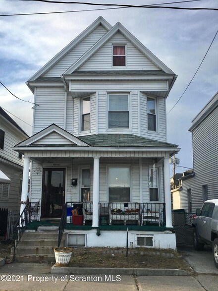 1211 Capouse Ave, Scranton, PA 18509