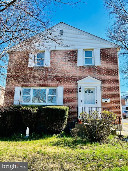 409 Benson Ave, Glenolden, PA 19036