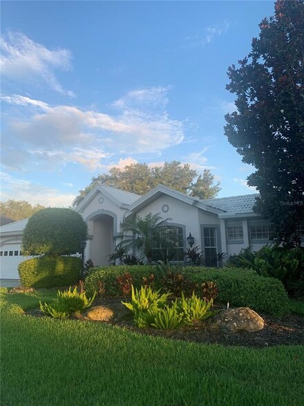 410 Fieldstone Dr, Venice, FL 34292