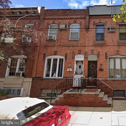 2425 S Lambert St, Philadelphia, PA 19145