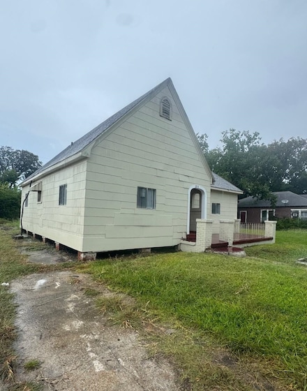 2217 Rev Dr Ransom Howard St, Port Arthur, TX 77640