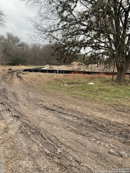 5727 Oakland Rd, San Antonio, TX 78240