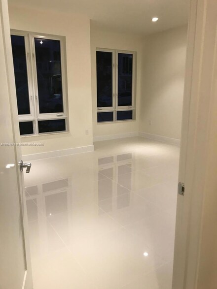 10220 NW 63rd Terrace Unit 102, Doral, FL 33178