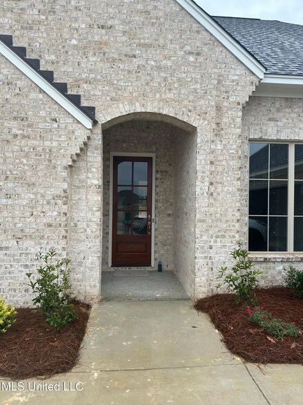306 Chapel Ln, Madison, MS 39110