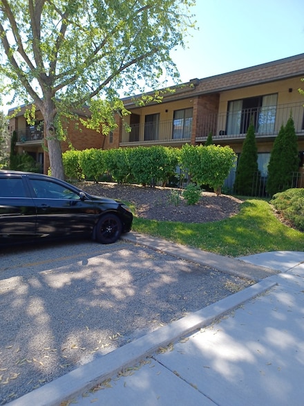 70 Old Oak Dr Unit 226, Buffalo Grove, IL 60089