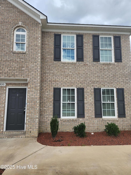 308 S Pointe Dr Unit B, Winterville, NC 28590