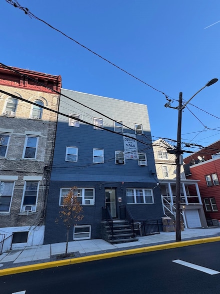 552 38th St Unit 4, Union City, NJ 07087