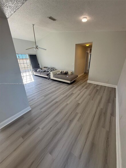990 NE 212th Terrace Unit 99003, Miami, FL 33179