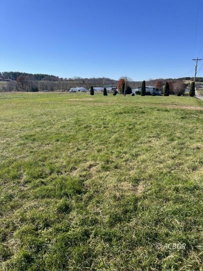 61 Wolf Run Rd, Perry Township, OH 45658