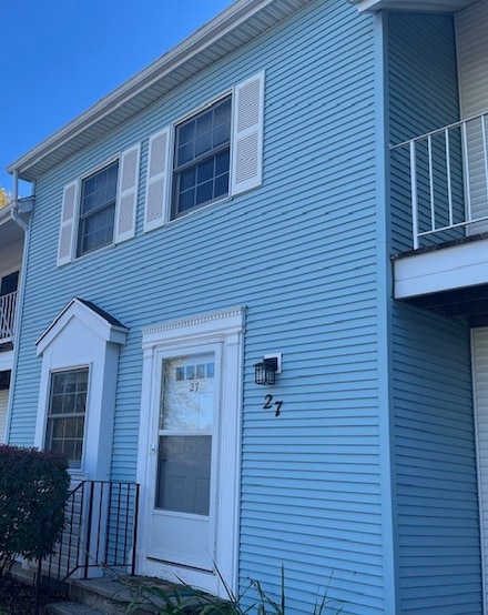 27 Southfield Dr, Webster, NY 14580