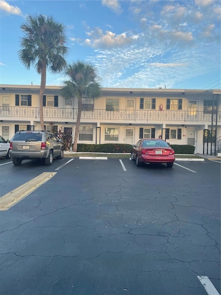 14531 Walsingham Rd Unit 203, Largo, FL 33774