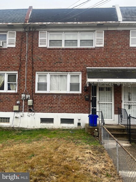 1259 Lakeshore Dr, Camden, NJ 08104
