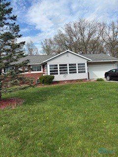 1805 Ayersville Ave, Defiance, OH 43512