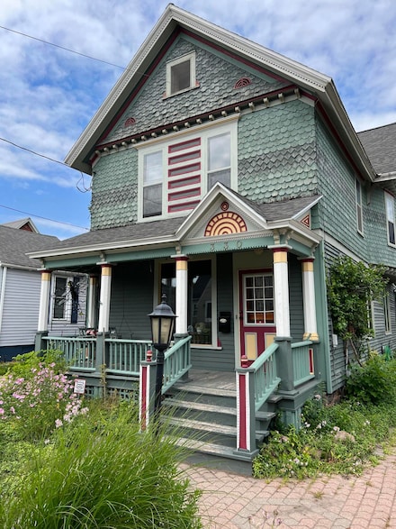 330 Peck St, Sault Sainte Marie, MI 49783