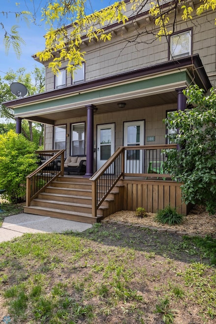 804 8th St N Unit 2, Fargo, ND 58102