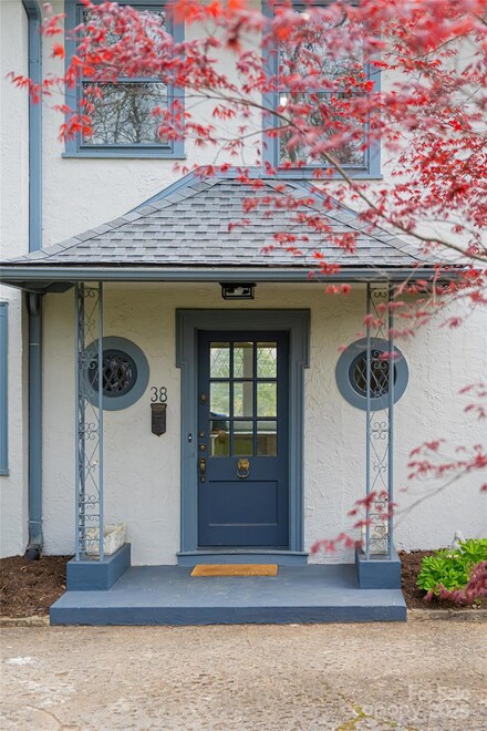 38 Lakeview Rd, Asheville, NC 28804