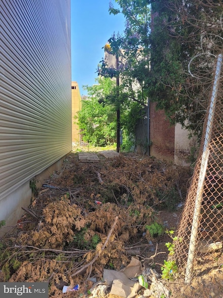 1638 W Thompson St, Philadelphia, PA 19121