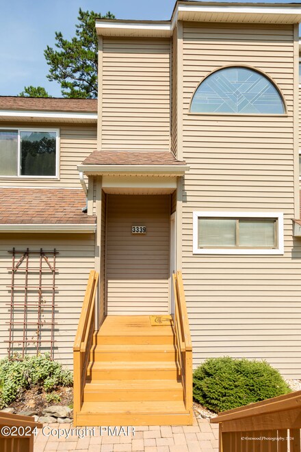 3339 Windemere Dr, Lehman Township, PA 18324