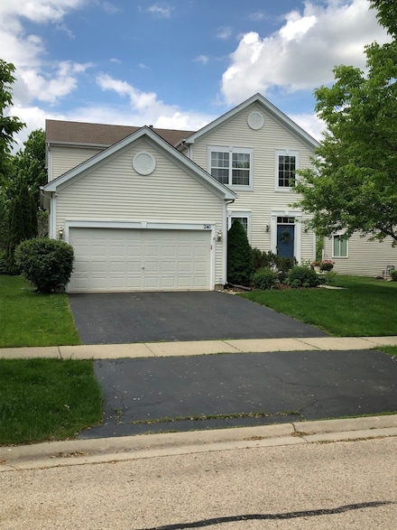 240 Copper Mountain Dr, Gilberts, IL 60136
