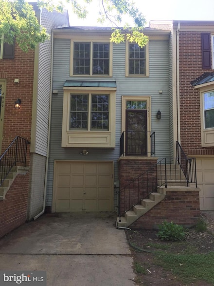 8911 Oakwood Way, Jessup, MD 20794