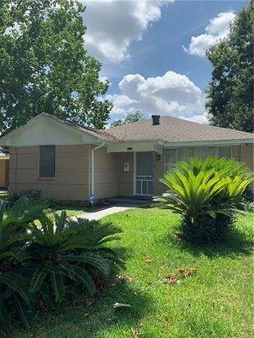 1041 Michael St, New Orleans, LA 70114