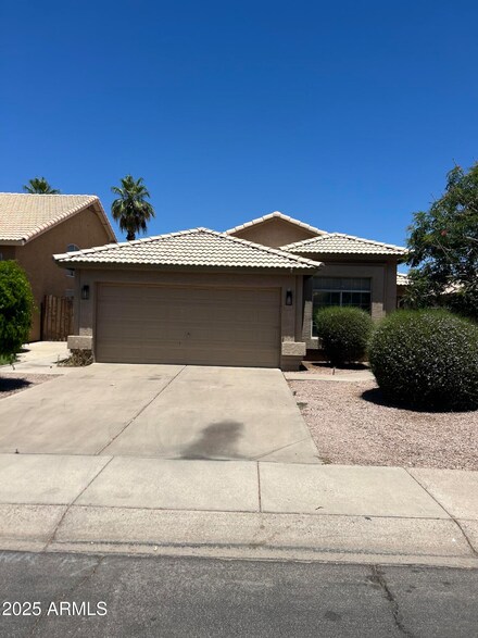 1040 W Juniper Ave, Gilbert, AZ 85233