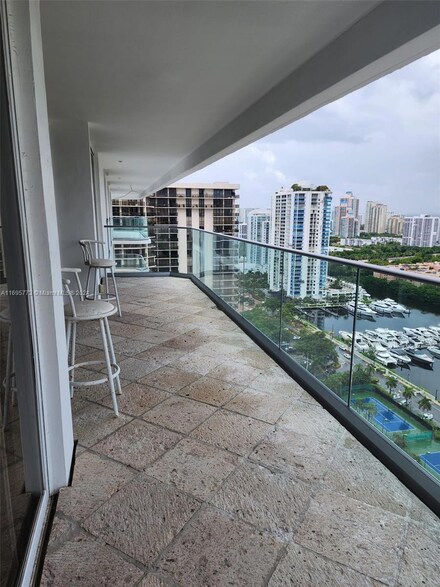 19707 Turnberry Way Unit 28C, Aventura, FL 33180