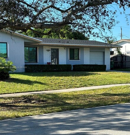 10500 SW 160th St, Miami, FL 33157