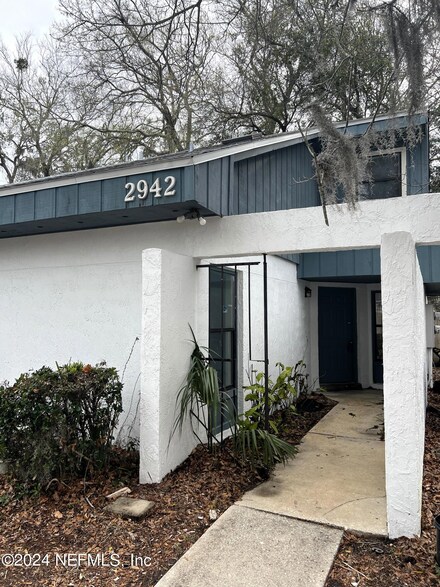 2942 Songbird Dr, Atlantic Beach, FL 32233
