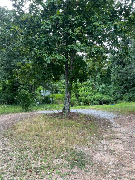 6195 Marie Ln, Harrison, TN 37363