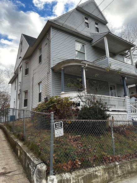 57 Ridgewood St, Waterbury, CT 06710