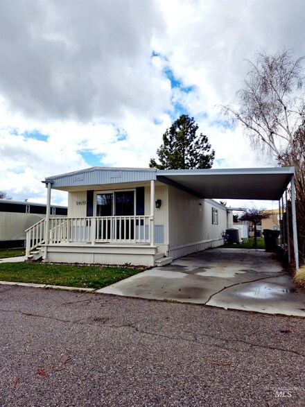 5469 N North Glen Ln, Boise, ID 83714