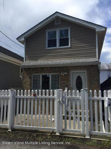 42 Seafoam St, Staten Island, NY 10306