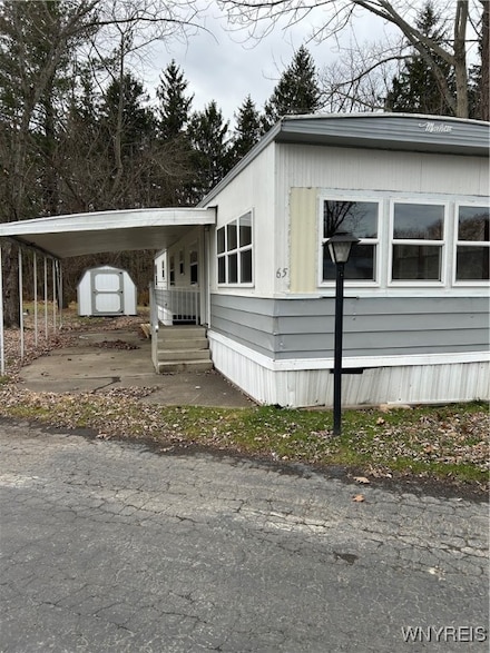 65 Andrus Cir, Silver Creek, NY 14136