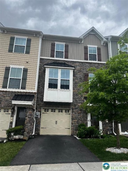2431 Emanuel Ct, Easton, PA 18045