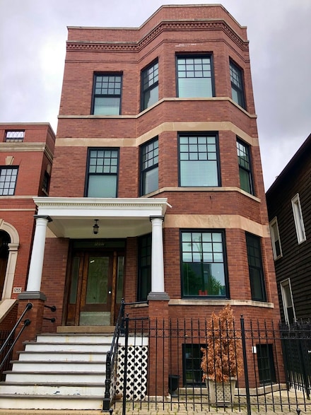 1257 W Schubert Ave Unit 2F, Chicago, IL 60614