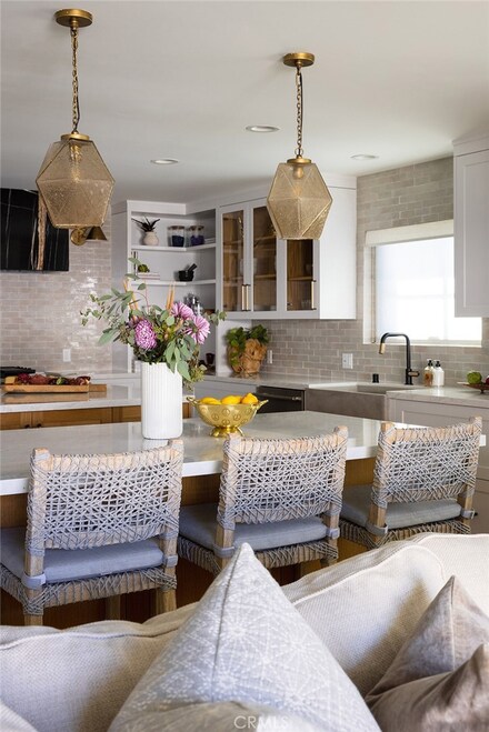 1707 10th St, Manhattan Beach, CA 90266