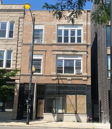 2953 N Milwaukee Ave Unit 2, Chicago, IL 60618