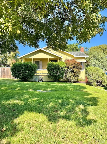 639 E 5th St, Benicia, CA 94510