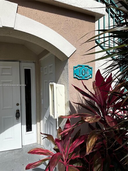 2910 SE 12th Rd Unit 10429, Homestead, FL 33035