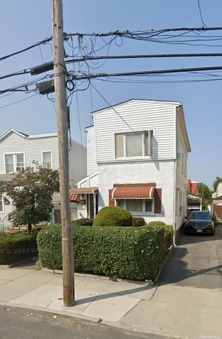 139-18 232nd St, Jamaica, NY 11413