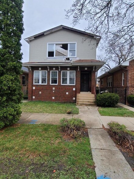 1054 W 104th St, Chicago, IL 60643