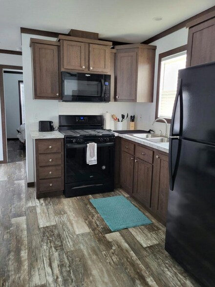 602 N Victoria Road Rv3337 Unit 3337, Donna, TX 78537
