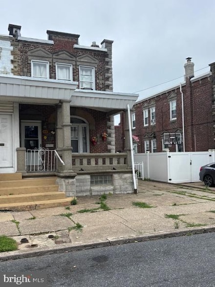 6021 Walker St, Philadelphia, PA 19135