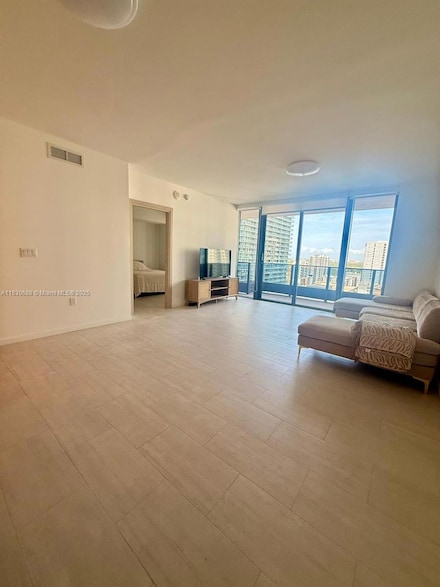 1000 Brickell Plaza Unit 2008, Miami, FL 33131