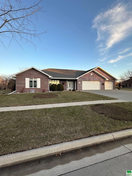 701 26th Ave, Sheldon, IA 51201